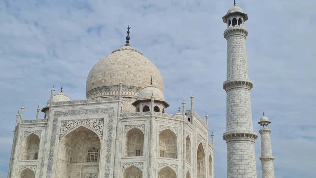 2025 India Facebook اشتہاری ریٹ کارڈ پاکستان کے لیے مکمل گائیڈ