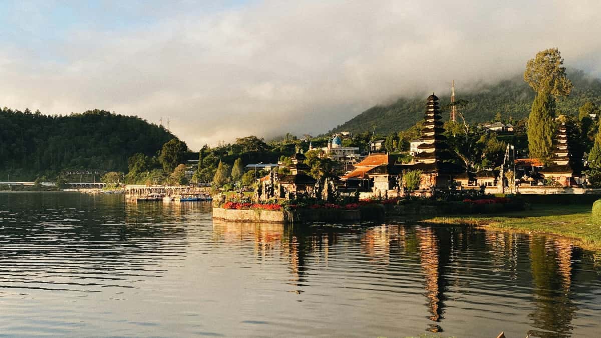 Pak Brands: Find Ecuador Rumble Creators to Boost Skincare
