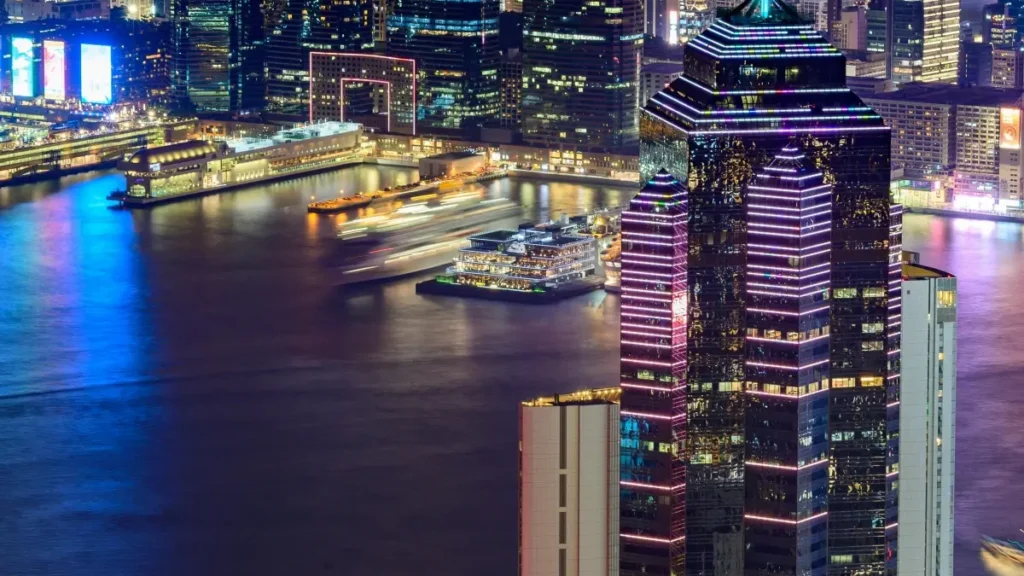 پاکستانی اشتہاریوں کے لیے عملی گائیڈ: فرانس کے Amazon تخلیق کار ڈھونڈیں اور فالوورز کو خریدار بنائیں۔