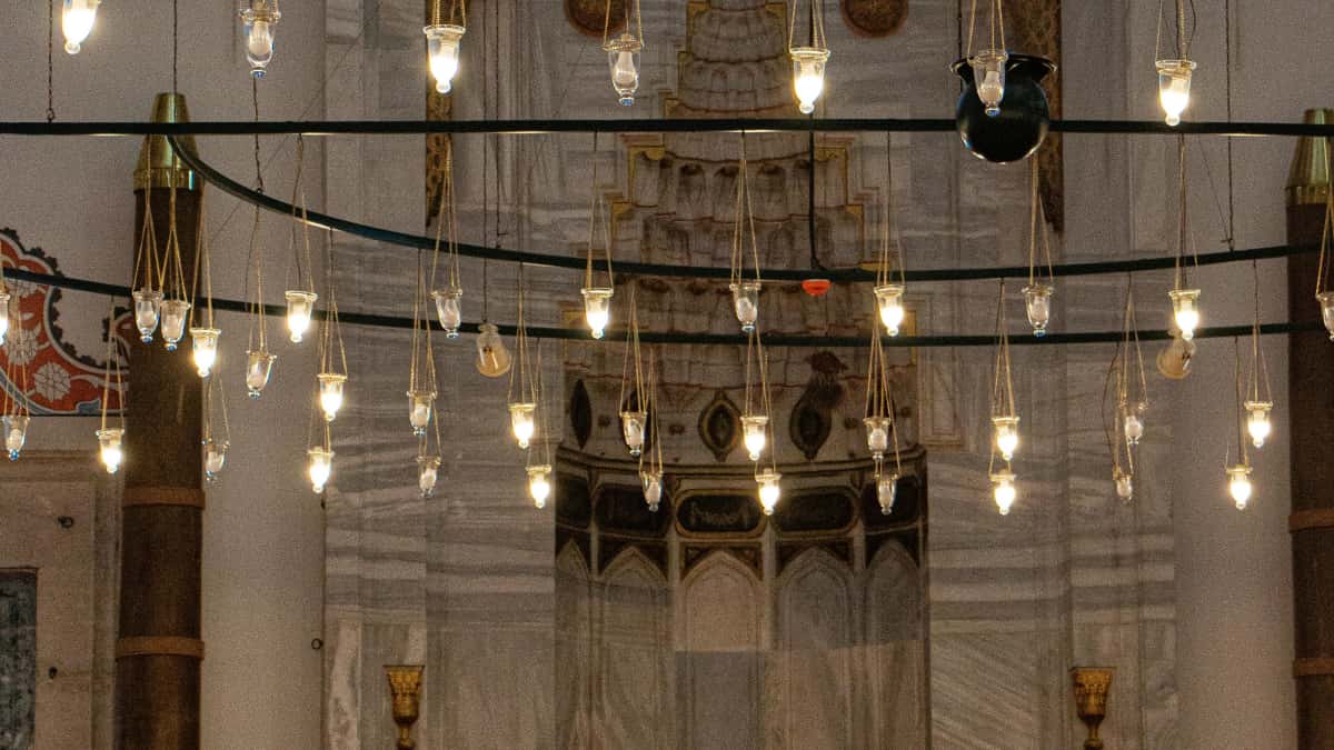 Takatak پر مصر برانڈز تک پہنچو — وورڈروب ہال ہیک