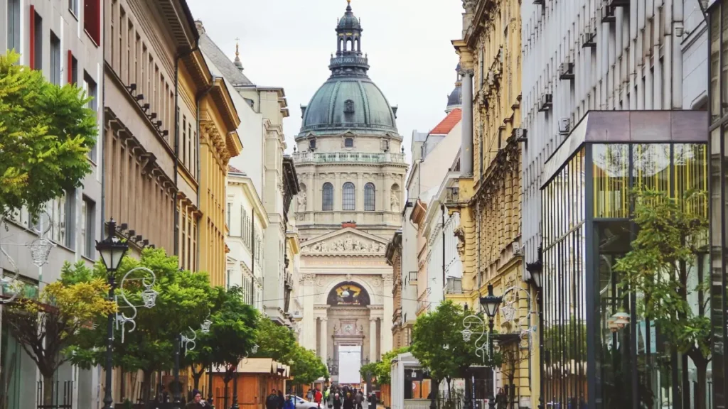 ازبکستان کے Chingari کریئیٹرز تلاش کرنے کی عملی گائیڈ برائے پاکستانی کلچر/فیشن برانڈز — سٹیپس، ٹولز، رابطہ اسکرپٹس اور لوکل ٹرینڈ ان سائٹس۔