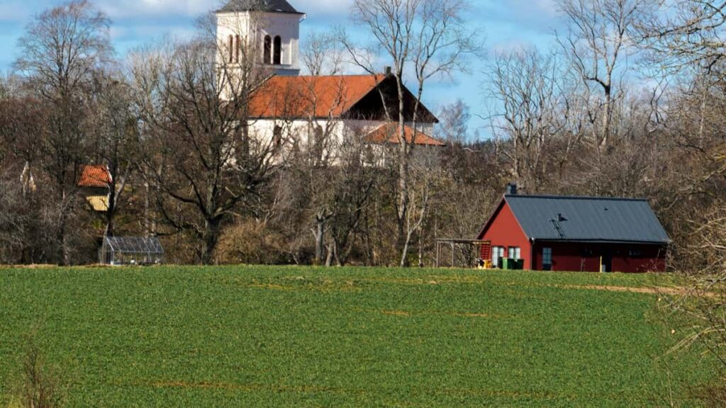 Luxembourg Facebook outreach 2025