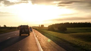 فن لینڈ کے Etsy کریئیٹرز تلاش کرنے، مقامی اصول سمجھنے، اور نئے گانوں کے پرومو کے لیے تعاون ترتیب دینے کا عملی گائیڈ، پاکستانی اشتہاریوں کے لیے۔