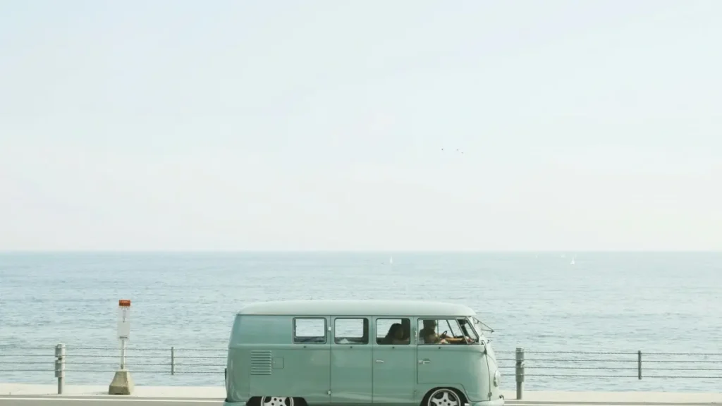 پاکستانی کریئیٹرز کے لیے سیدھا، عملی گائیڈ: Xiaohongshu پر Ivory Coast برانڈز تک کیسے پہنچیں، styling challenges میں collaboration pitch کریں، اور جواب کی امید بڑھائیں۔