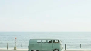 پاکستانی کریئیٹرز کے لیے سیدھا، عملی گائیڈ: Xiaohongshu پر Ivory Coast برانڈز تک کیسے پہنچیں، styling challenges میں collaboration pitch کریں، اور جواب کی امید بڑھائیں۔